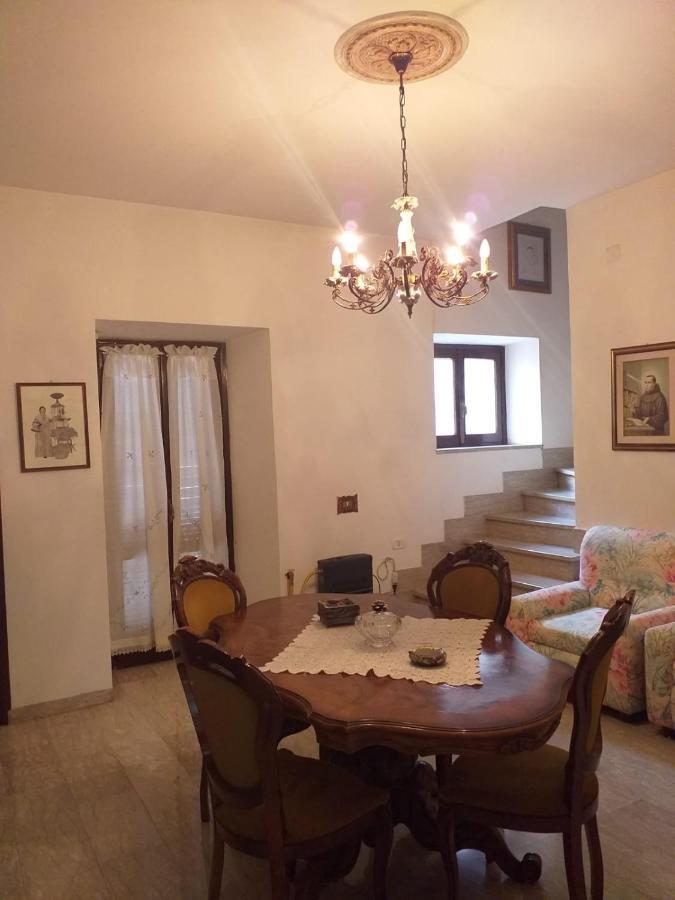 Apartamento La Casa Di Lina Sezze Exterior foto